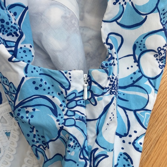 Lilly Pulitzer Blue and White Coronado crab shift - Picture 4 of 7